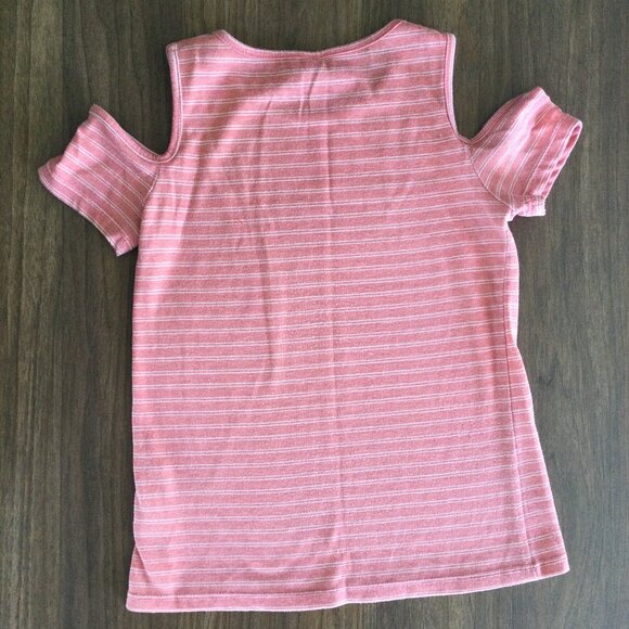 Set of 2 Kids' Fashion Tops – Nautical & Trendy Styles (Size 6 & Size 5) - Picture 4 of 4